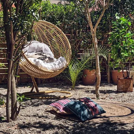 Shellona & アパートホテル