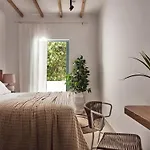Shellona & Hotel de apartamente 4*
